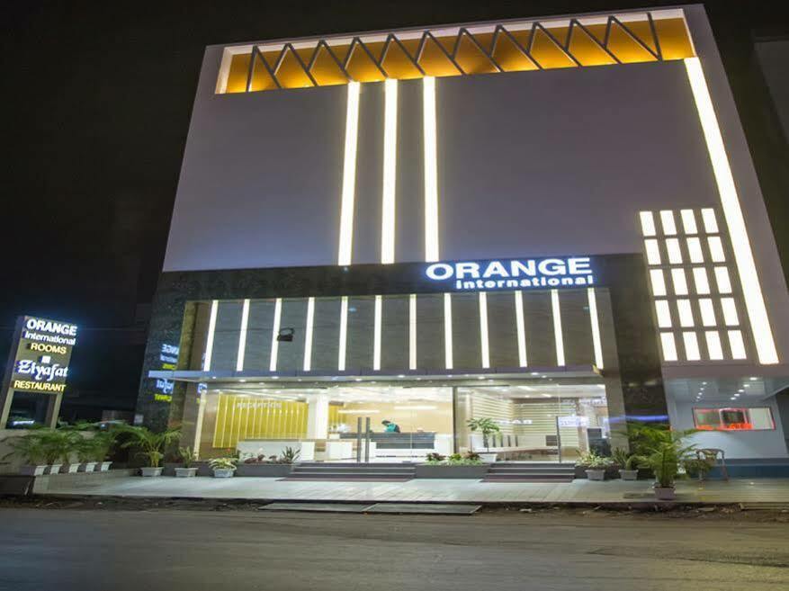 Hotel Orange International Surat Eksteriør billede